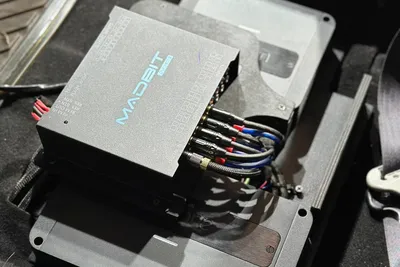 Subaru Forester, установка аудиопроцессора MadBit DSP